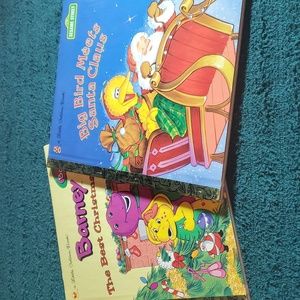 Bundle of 2 kid's Christmas books